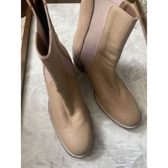 NEW FREE PEOPLE Sz 8 ESSENTIAL CHELSEA BOOT IN SANDY BEIGE - Picture 8 of 8